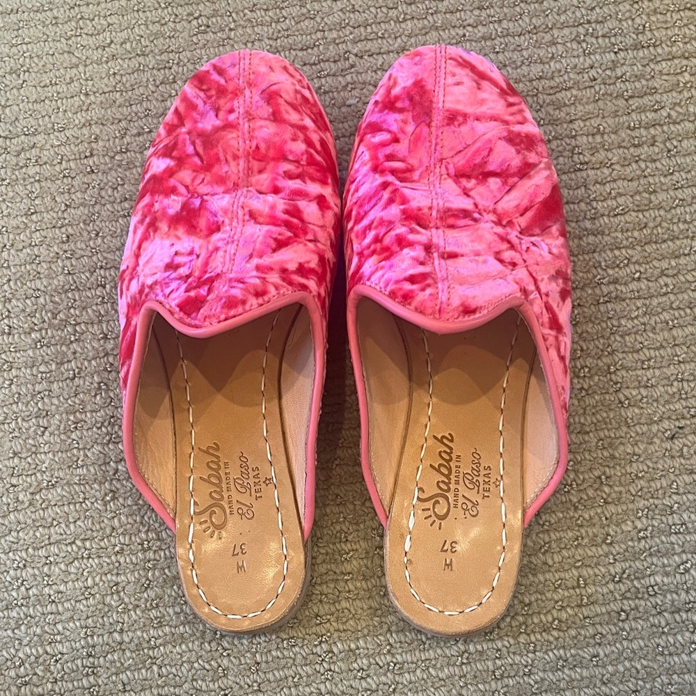 Sabah Pink Crushed Velvet Baba